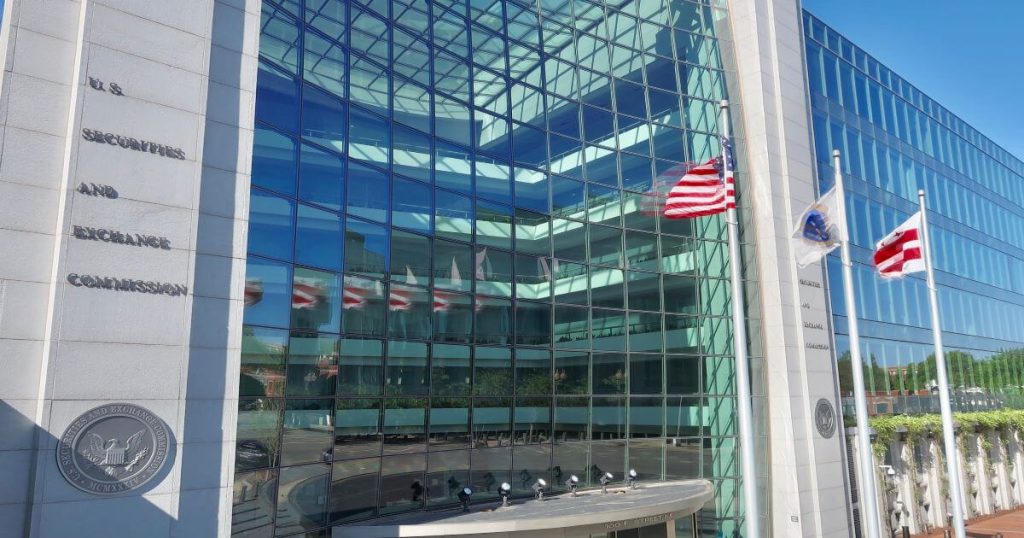 Major Banking and Financial Associations Urge SEC to Amend SAB 121 for Digital Asset Custody