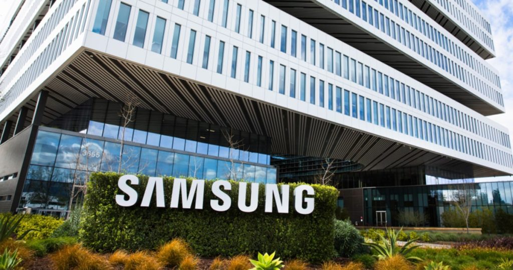 Samsung Galaxy S24 Unveils Live Translate for Seamless Multilingual Calls Samsung Galaxy S24 Unveils Live Translate for Seamless Multilingual Calls