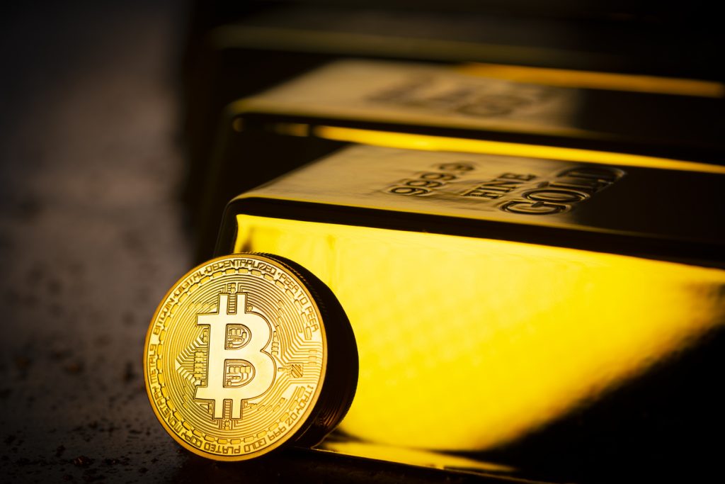 Peter Schiff Discloses Downside Target For Bitcoin, Downtrend Imminent?
