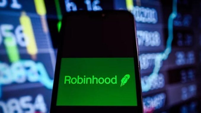 Robinhood US relists SOL, ADA, and XRP, introduces PEPE